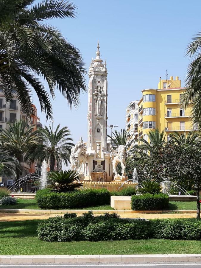 Apartamento Grande-Centro Barrio Playa アリカンテ エクステリア 写真