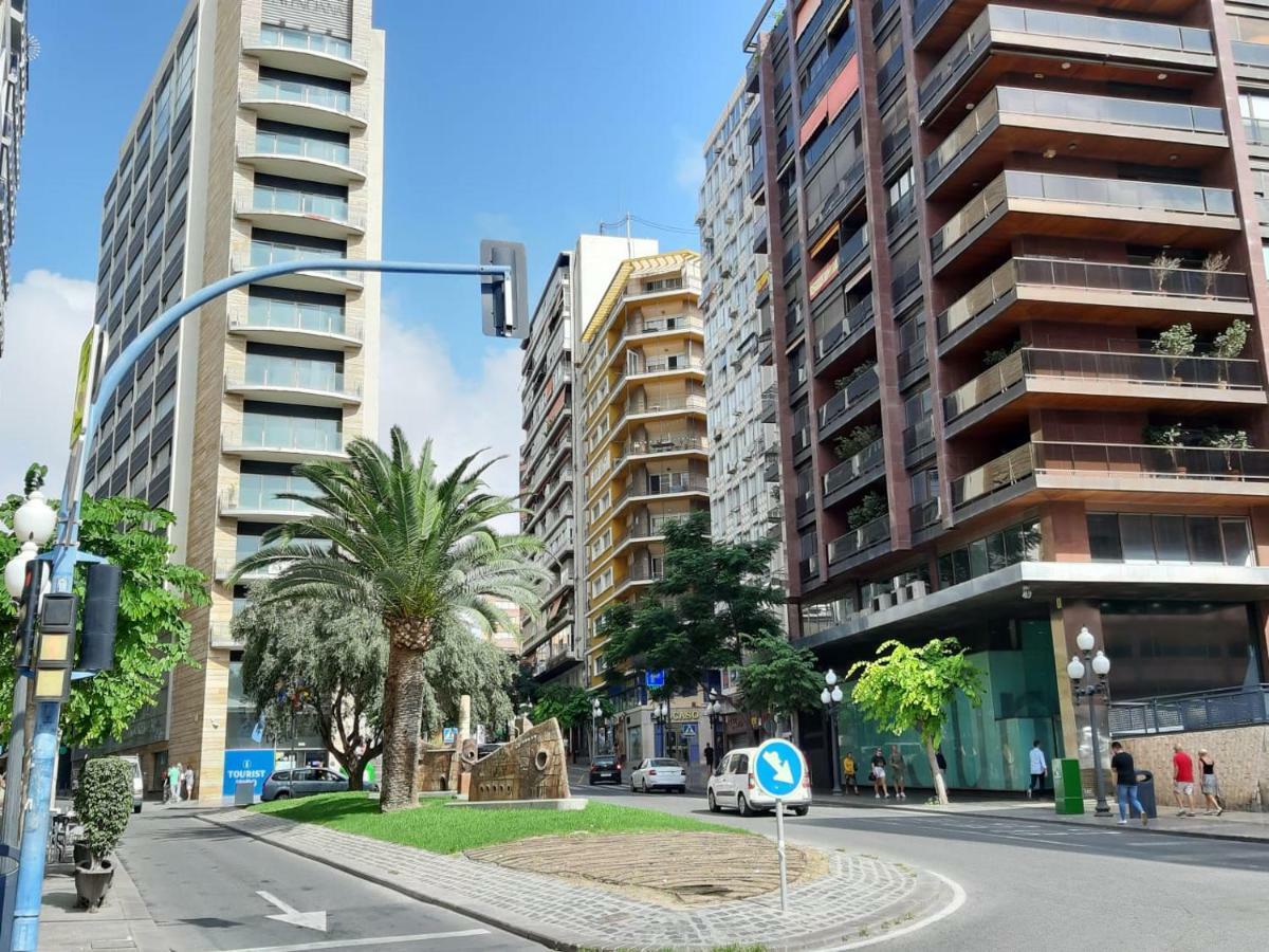 Apartamento Grande-Centro Barrio Playa アリカンテ エクステリア 写真